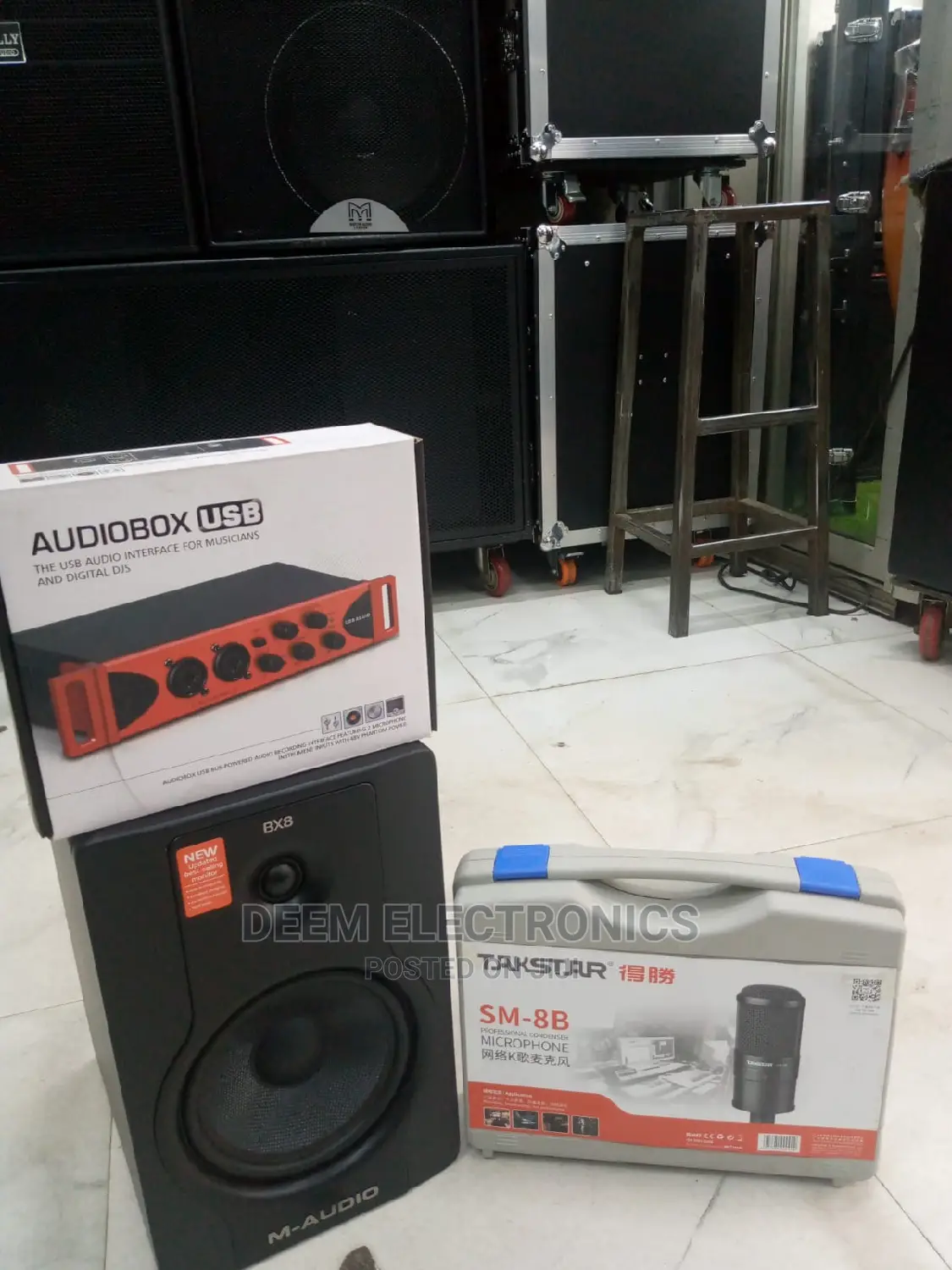 Sound Card, Studio Microphone, Studio Monitors