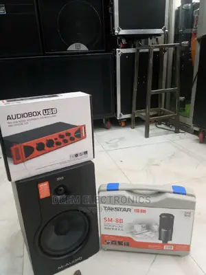 Sound Card, Studio Microphone, Studio Monitors
