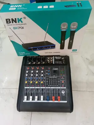 Powered Mixer 4 Channel and Wireless Microphone