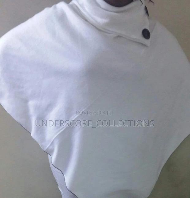 High Quality Ladies Free Size Warm Ponchos - thumbnail 2