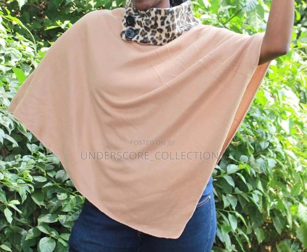 High Quality Ladies Free Size Warm Ponchos