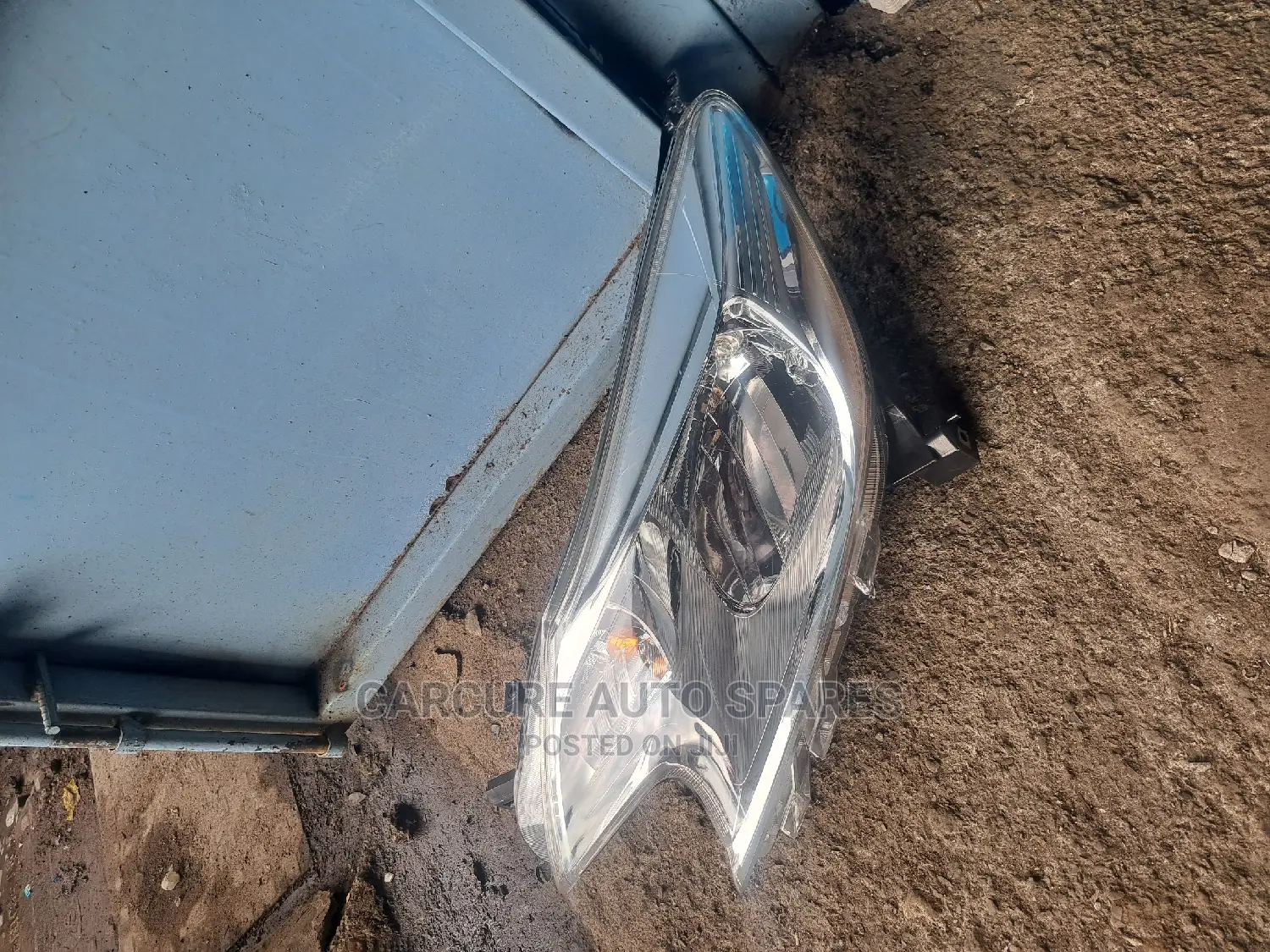 Nissan Note 2015 Headlight