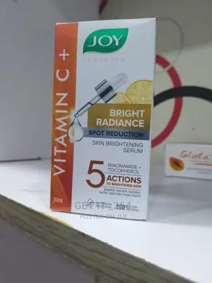 Tightens Skin and Targets Signs of Aging 