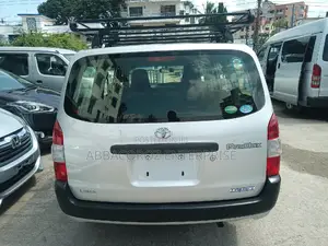 Toyota Probox 2016 Silver