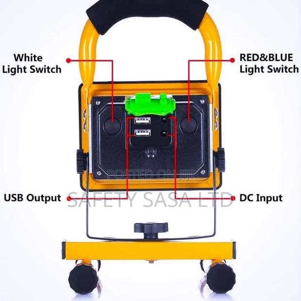 Portable Rechargeable Floodlight - thumbnail 4