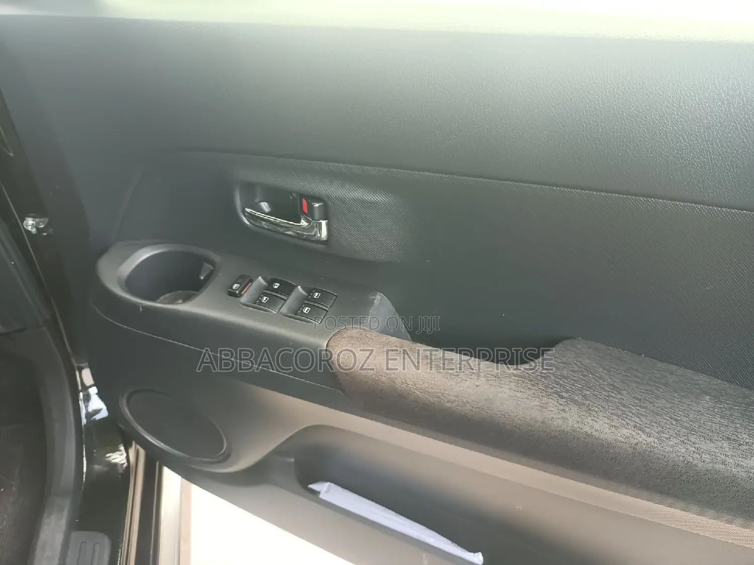 Toyota bB 2016 Black