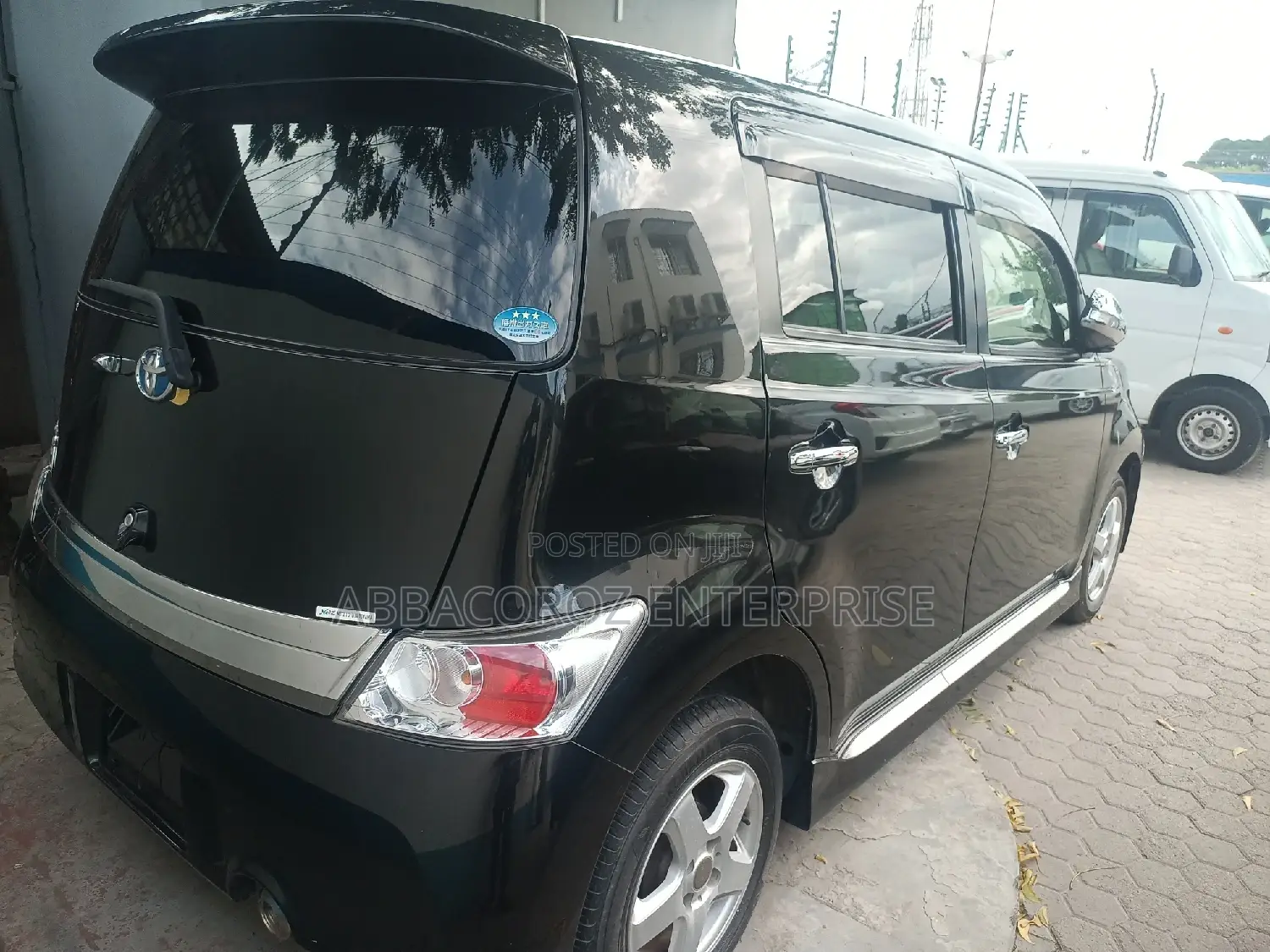 Toyota bB 2016 Black