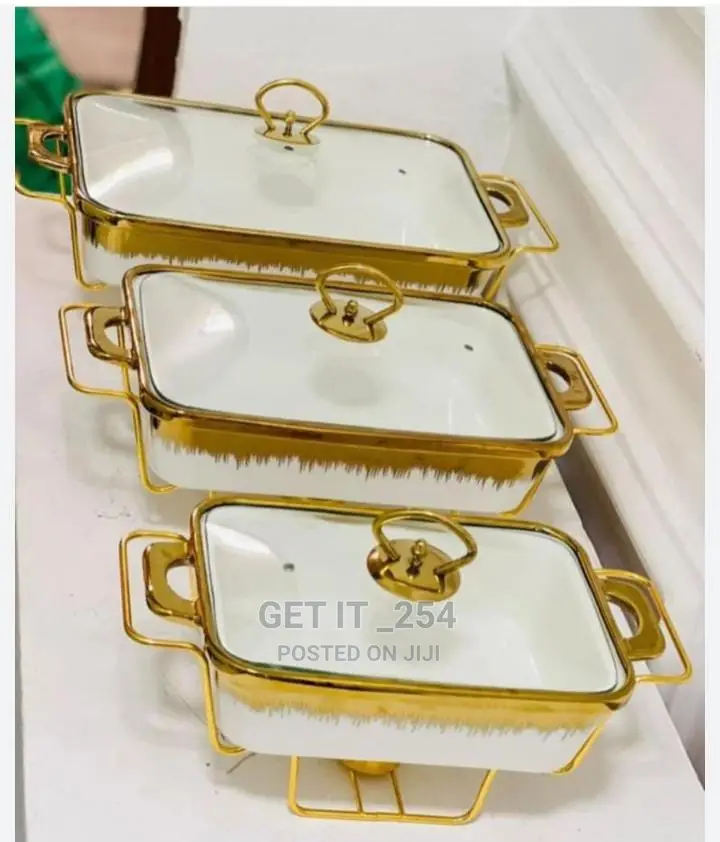 Ceramic Chaffing Dish With Gold Details
