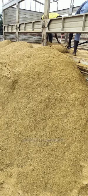 Riversand-White/Brown From Ukambani.";.