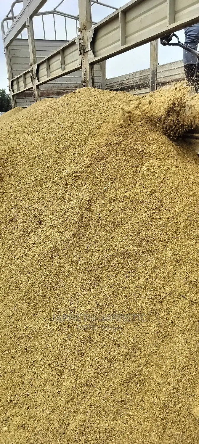Riversand-White/Brown From Ukambani.";.