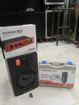 Soundcard + Studio Microphone+Studio Monitors