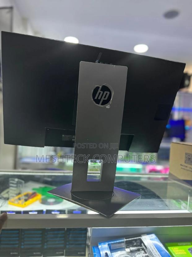 HP 27 Inches Super Clean Edge to Edge Monitor
