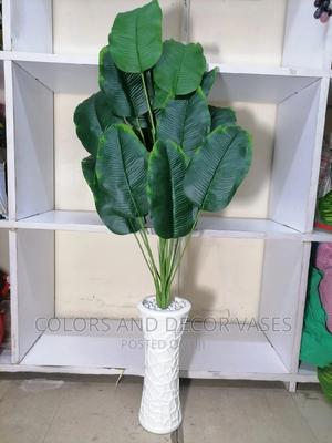 Banana and Vase Artificial - thumbnail 2