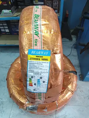 215/65r16 Bearway Tyre