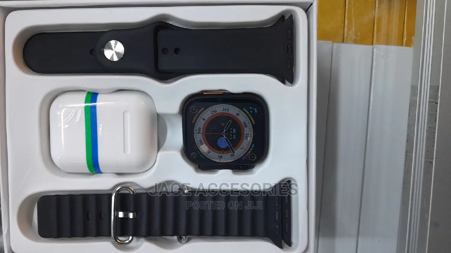 I8 Ultra Smartwatch With Earpods