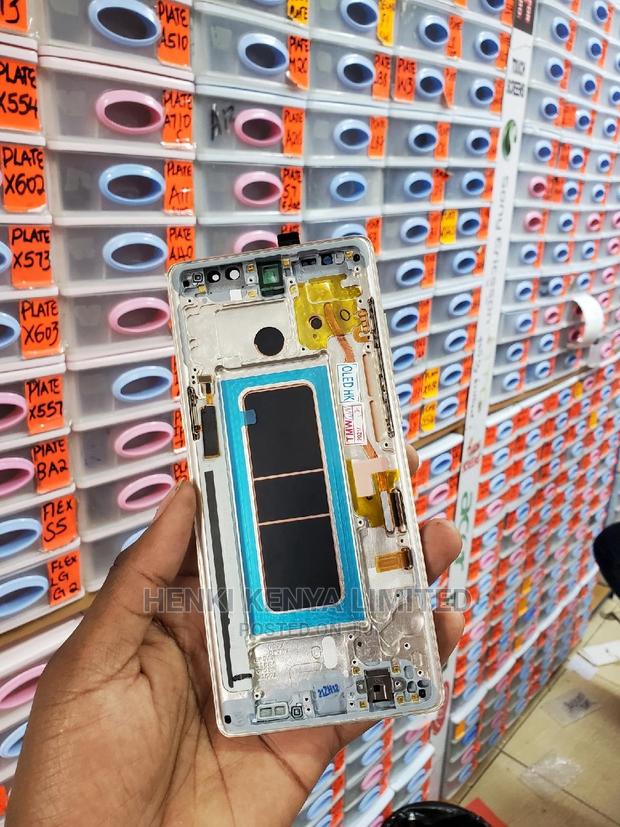 Samsung Galaxy Note 8 Screen Replacement - thumbnail 2