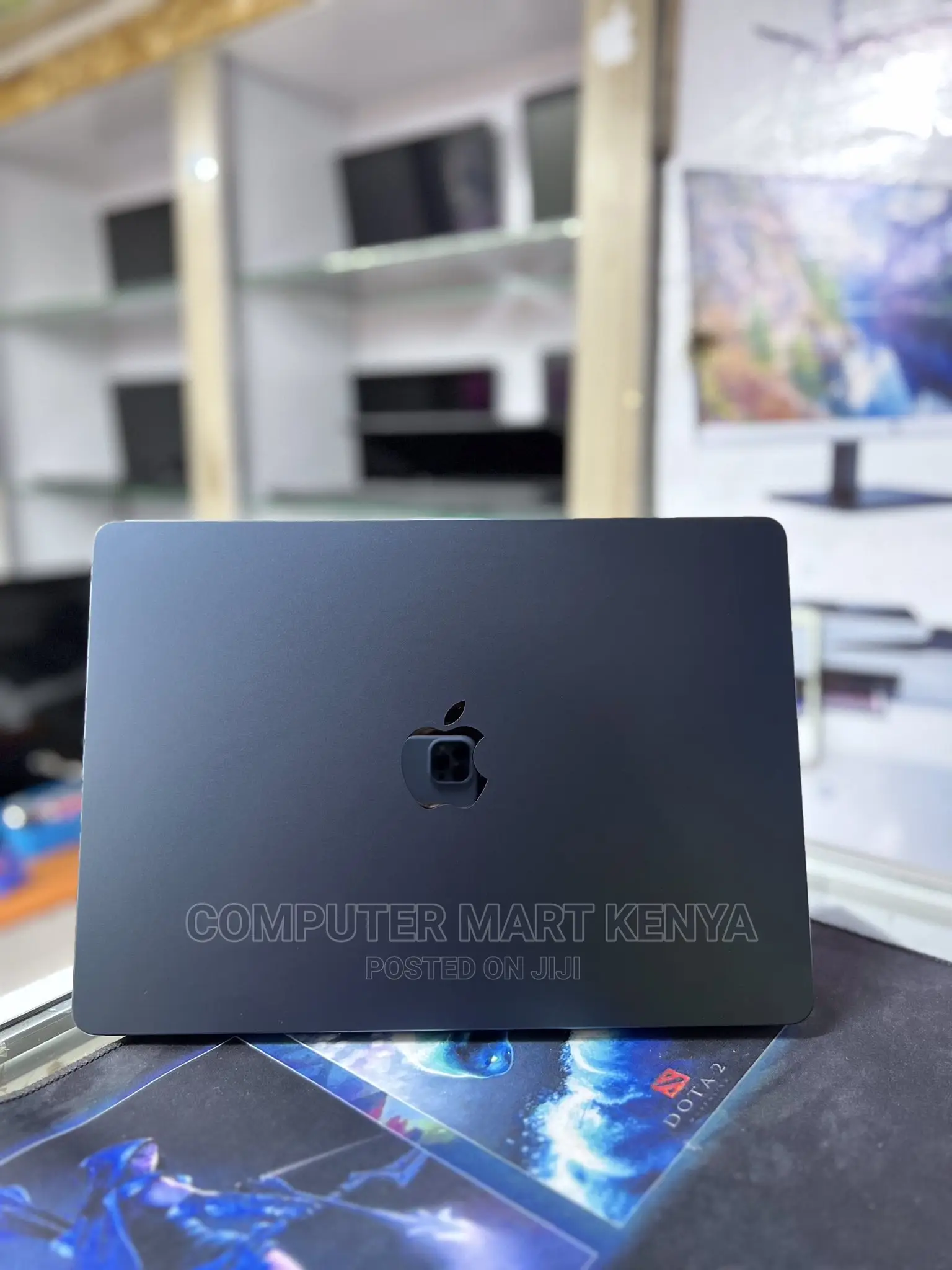 New Laptop Apple MacBook Air 2022 M2 16GB Apple M2 SSD 512GB
