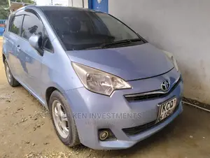 Toyota Ractis 1.5 FWD 2012 Blue