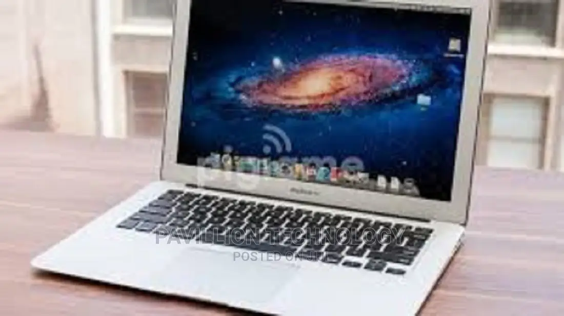 Laptop Apple MacBook Air 2013 4GB Intel Core i5 SSD 128GB