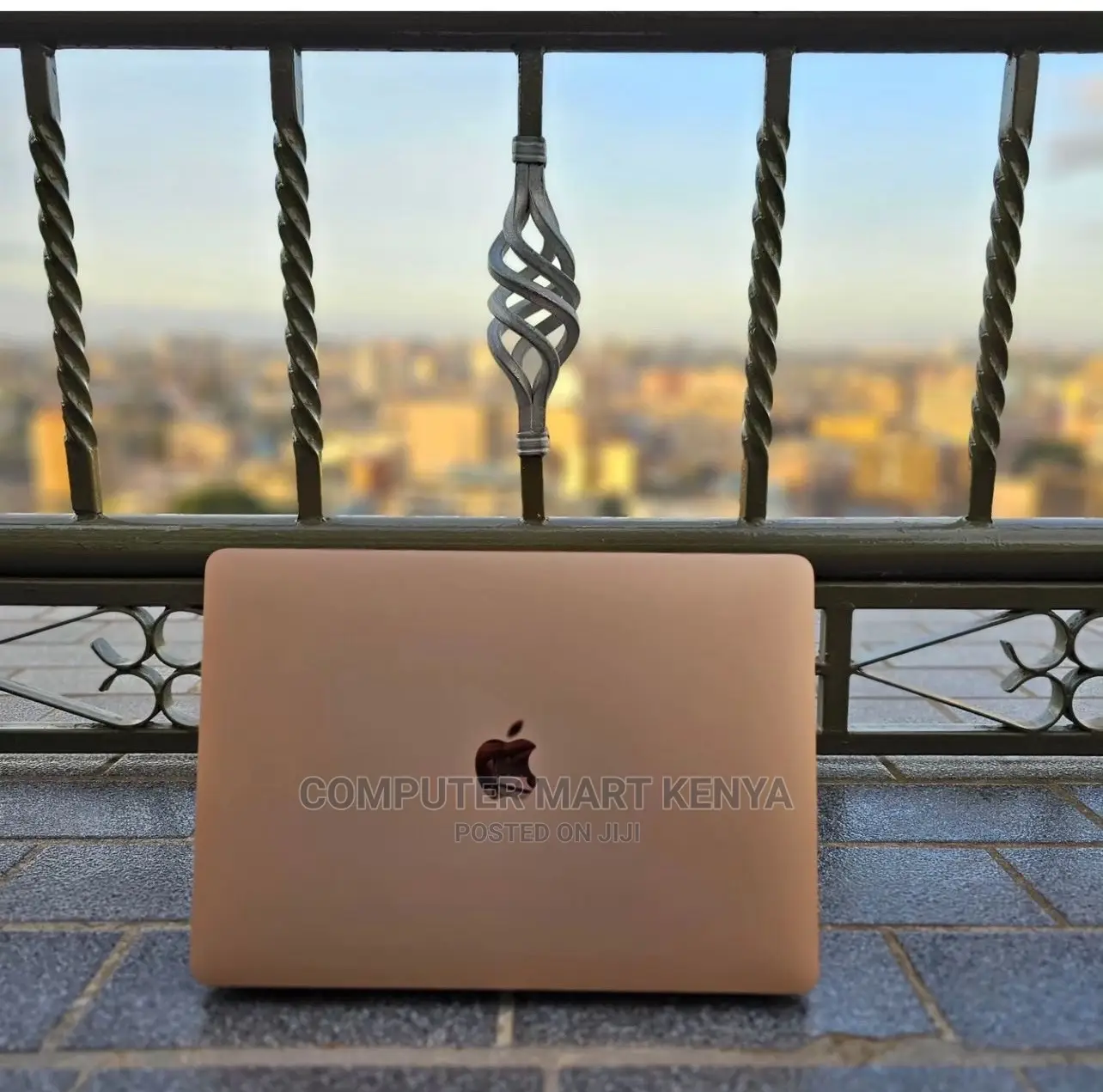 New Laptop Apple MacBook Air 8GB Apple M1 SSD 256GB