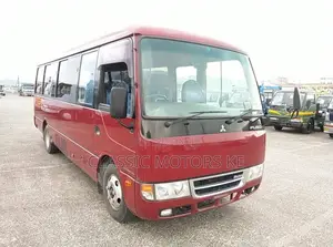 Mitsubishi Fuso Rosa 2016 Red