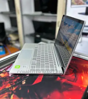 New Laptop HP Envy 13 16GB Intel Core I7 SSD 256GB