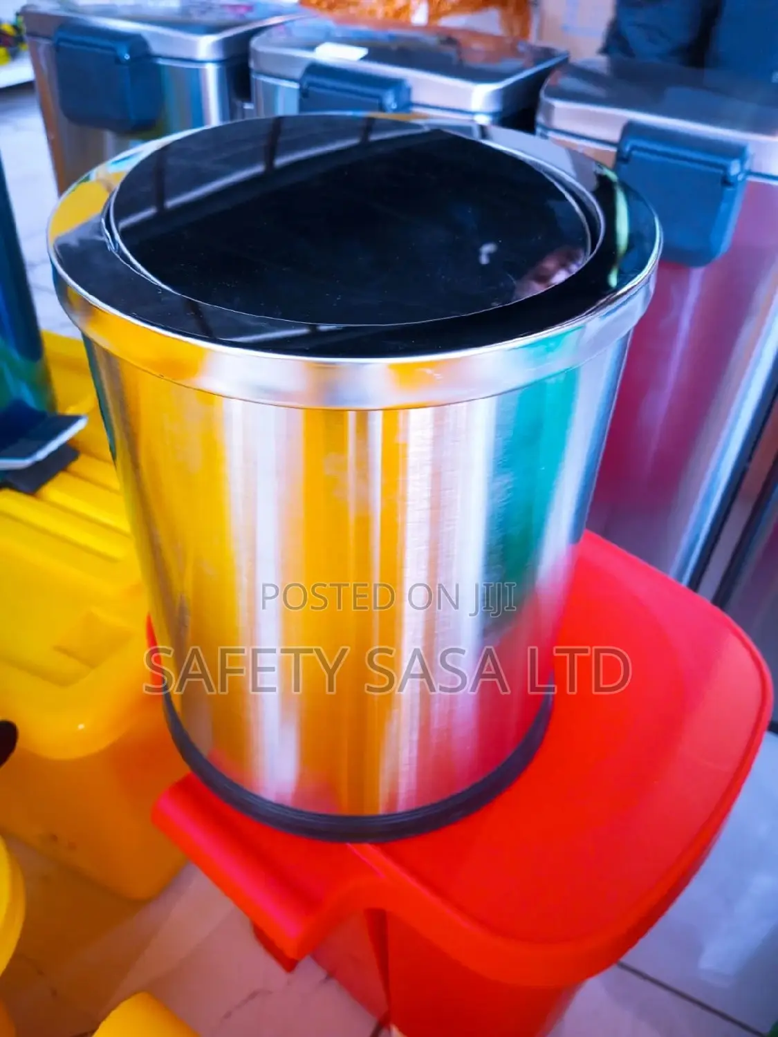 12 L Swing Dust Bin: Stainless Steel Bin