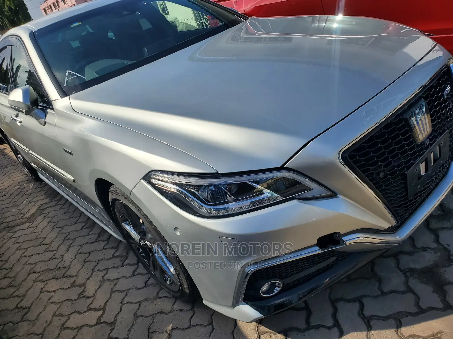 Toyota Crown 2020 Silver