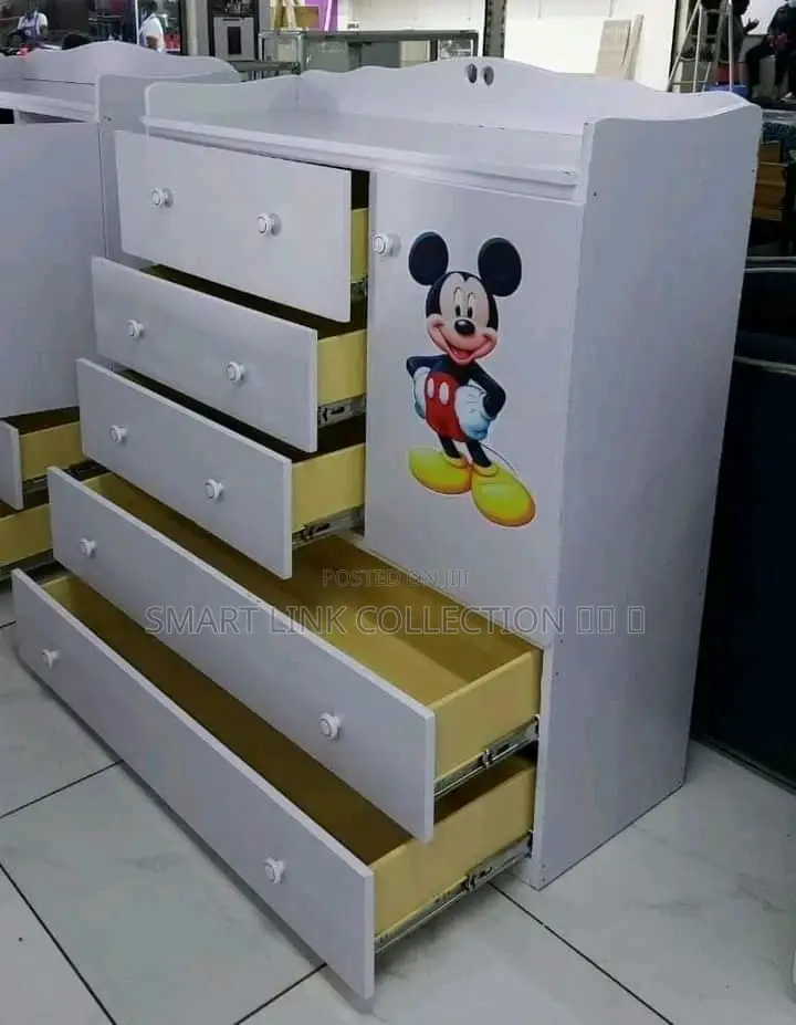 King's Size Wooden Chest Drawer