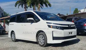 Toyota Voxy 2016 White