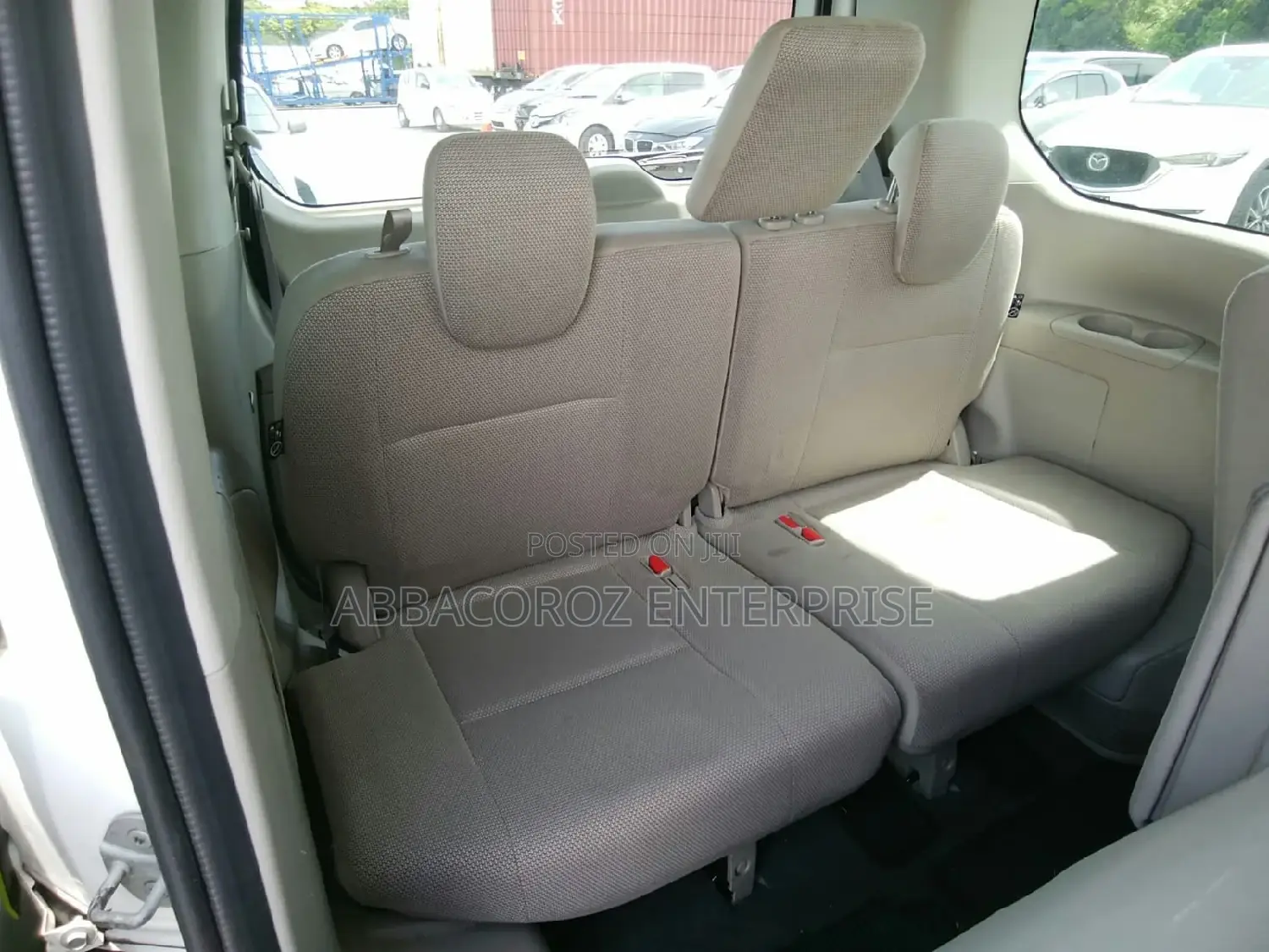 Nissan Serena 2017 Green