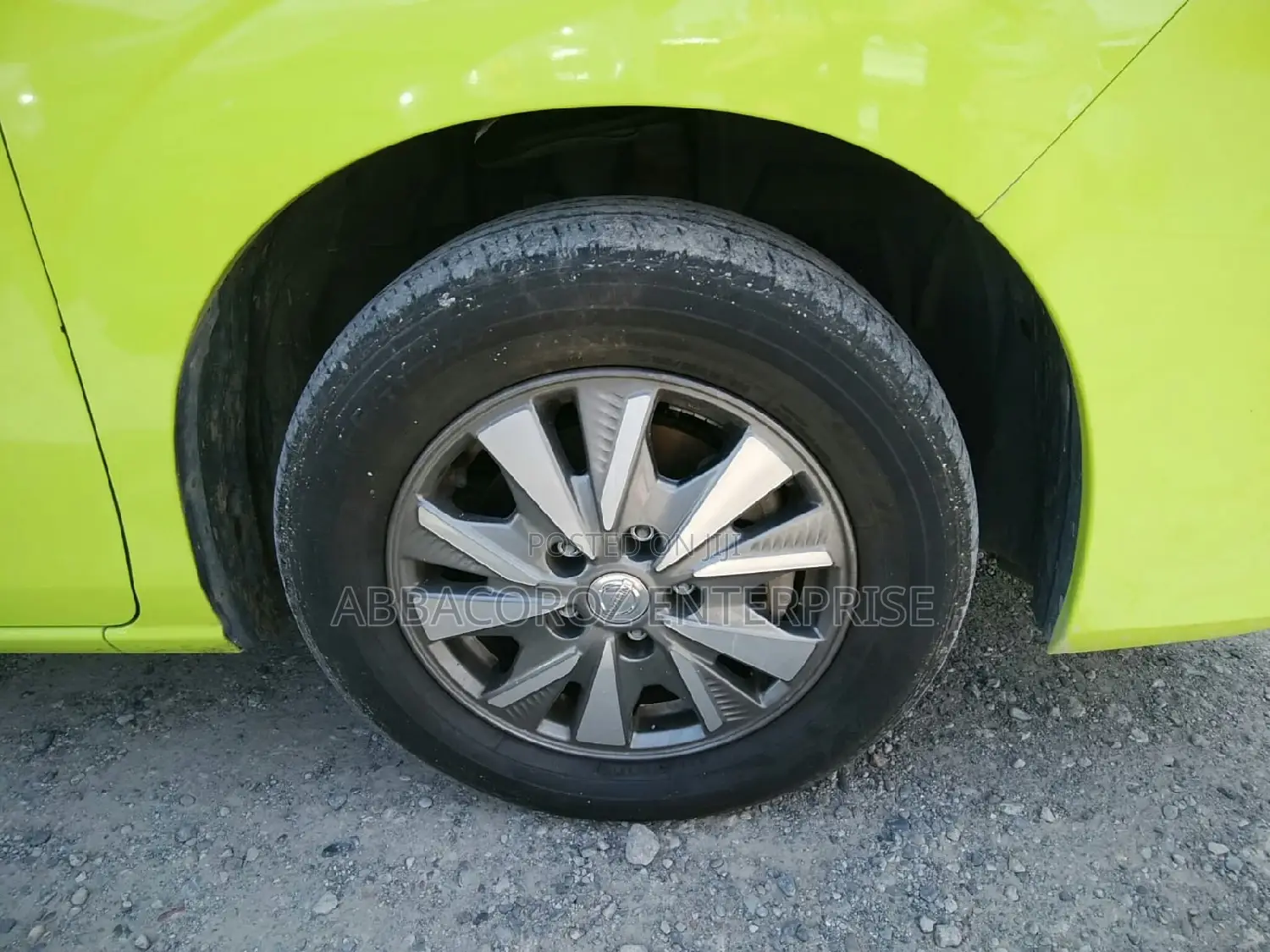 Nissan Serena 2017 Green