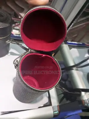 Lens Pouch - Hard Shell