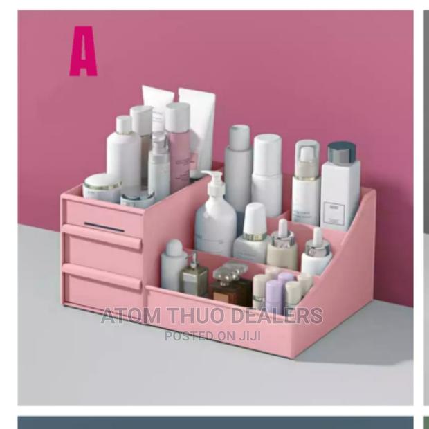 Pretty Make Up Organizer in Different Colours . - main view