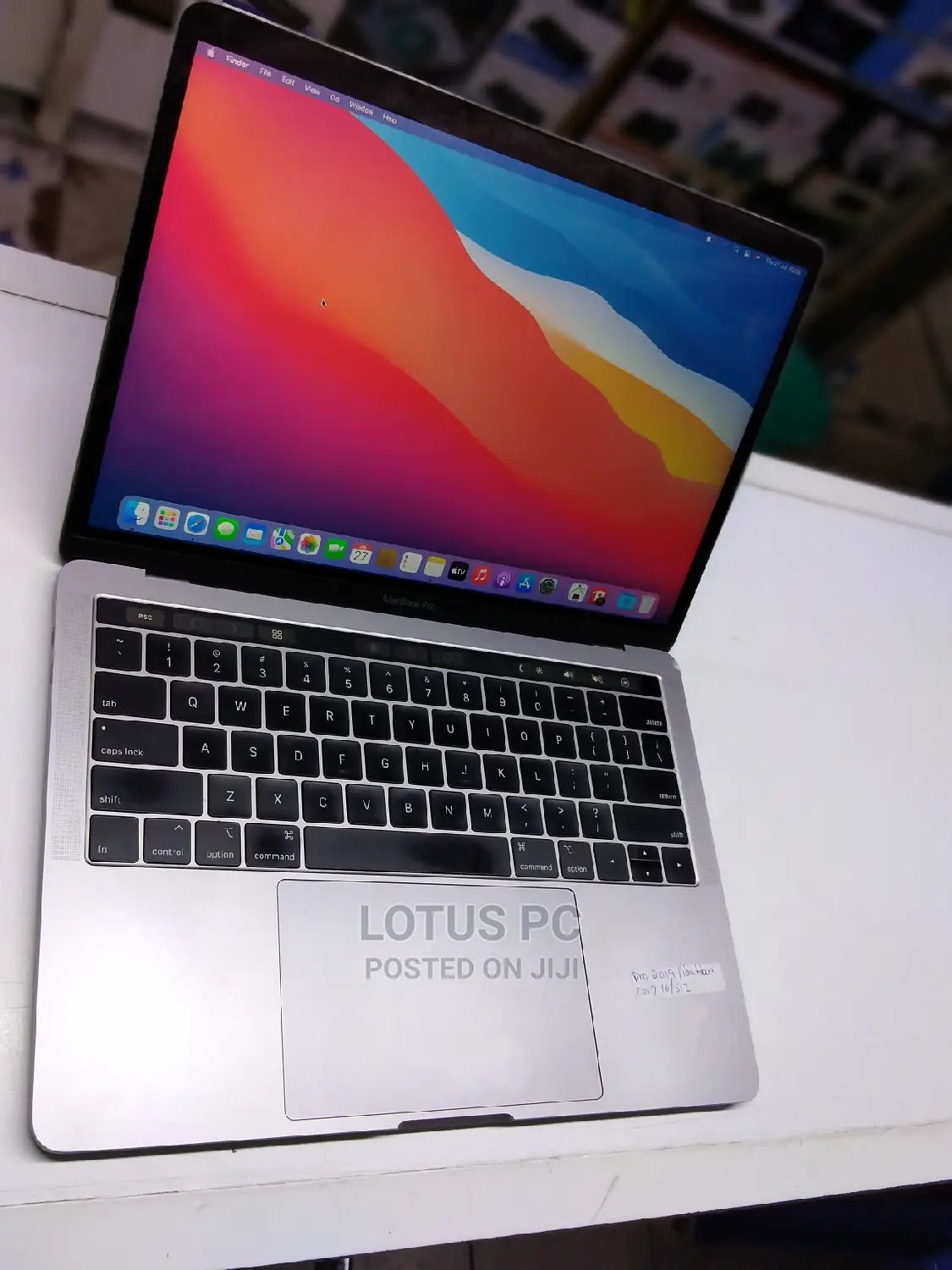 Laptop Apple MacBook Pro 2019 16GB Intel Core I7 SSD 512GB