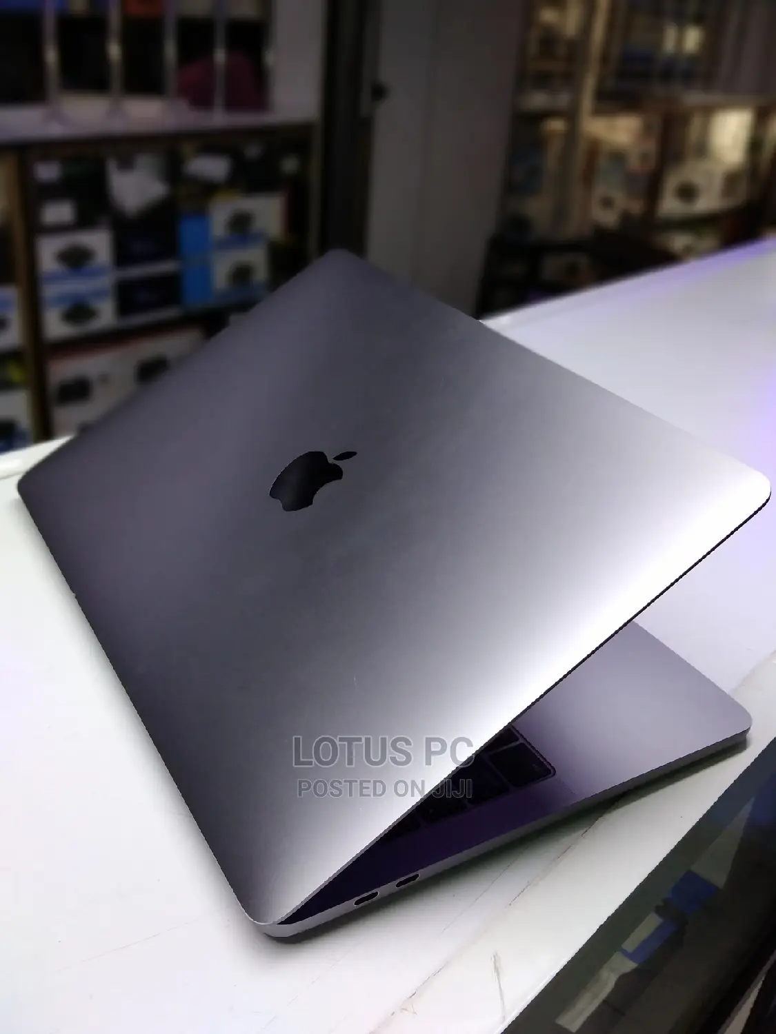Laptop Apple MacBook Pro 2019 16GB Intel Core I7 SSD 512GB