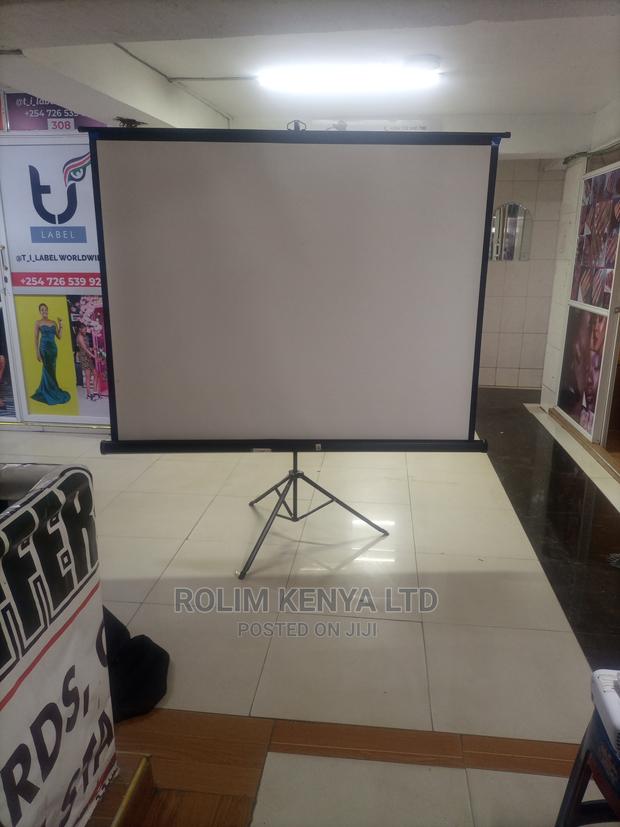 Tripod Projection Screen 120”X120” for Sell. - main view