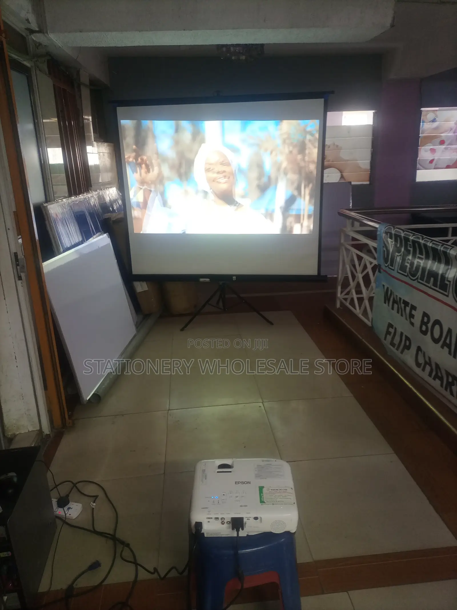 Powerful-Projector-Hire for Hospital Presentations.