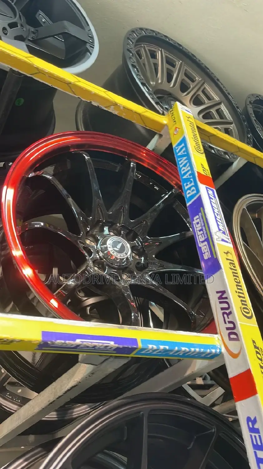 Rim 16" 10holes Offset Black/Red