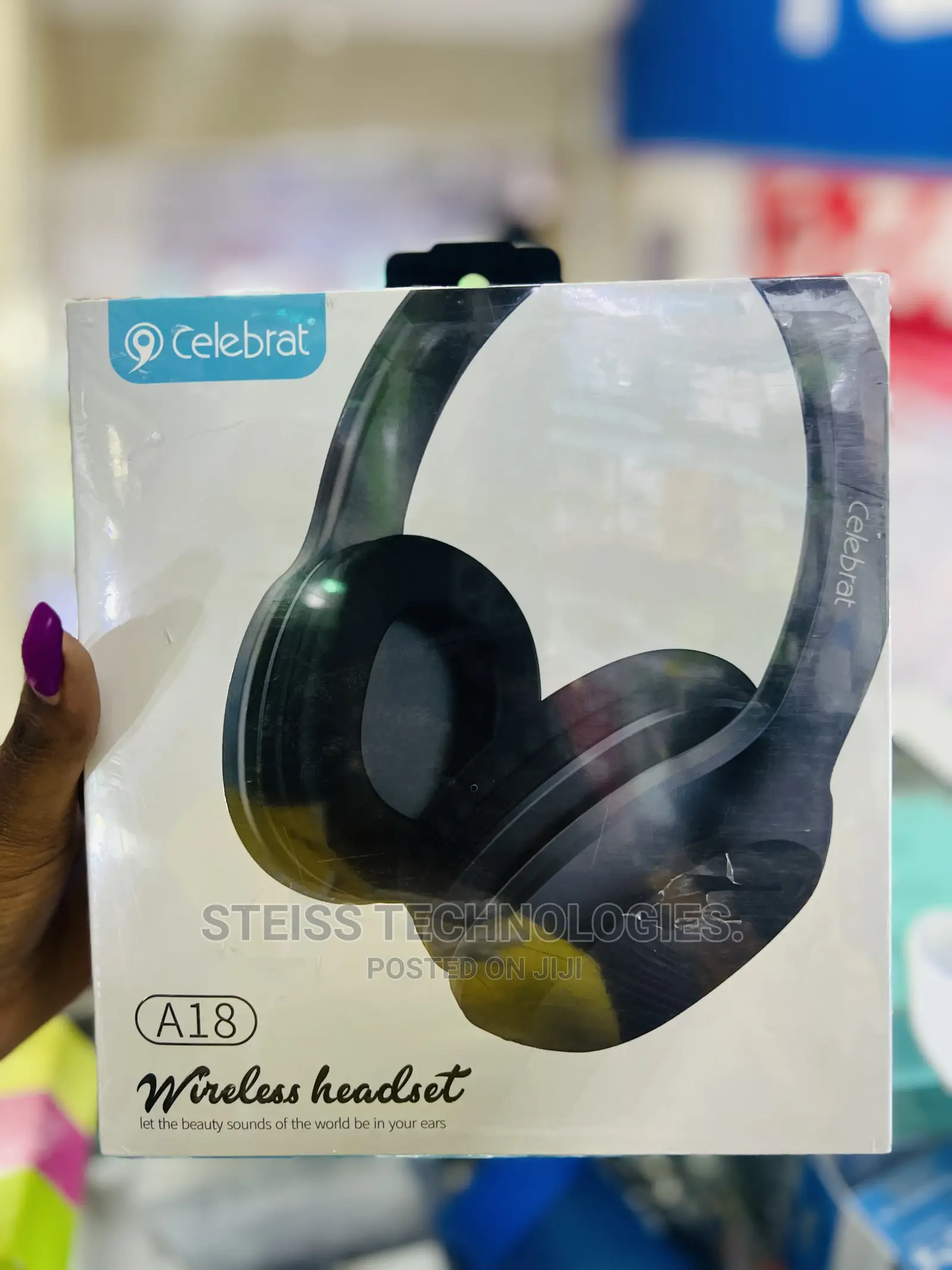 Celebrat A18 Wireless Headphone.