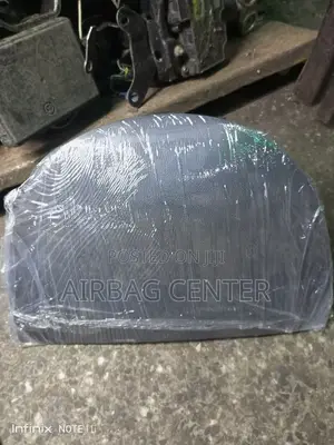 Nissan March Dashboard Airbags