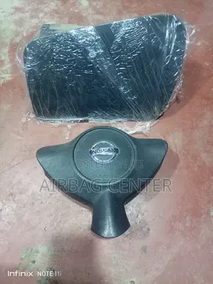 Nissan Juke Dashboard Airbags and Steering Airbags