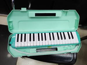 Bee 37key Melodica - thumbnail 2