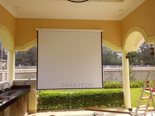 Manual Pull Down Projection Screens 96*96 Inches