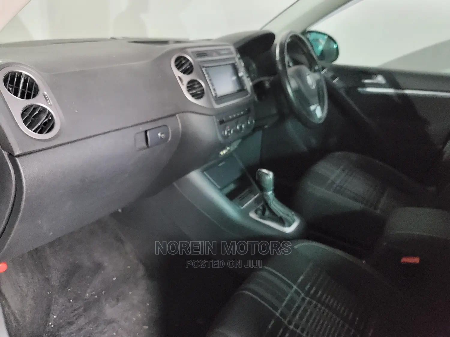 Volkswagen Tiguan 2016 Blue