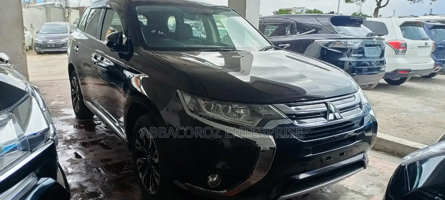 Mitsubishi Outlander 2.0 PHEV AWD 2016 Purple