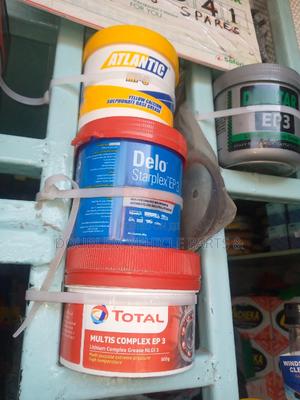 Total Grease and Assorted Greases Different Companies - thumbnail 2