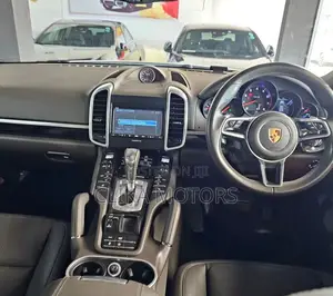 Porsche Cayenne 2016 Pearl