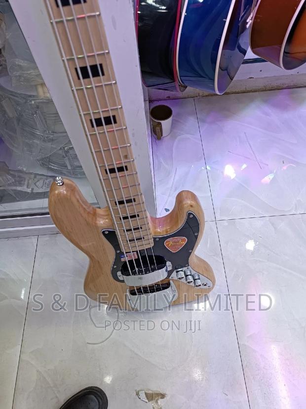 Fender Jazz Bass Guitar - thumbnail 3