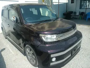 Toyota bB 2016 Purple
